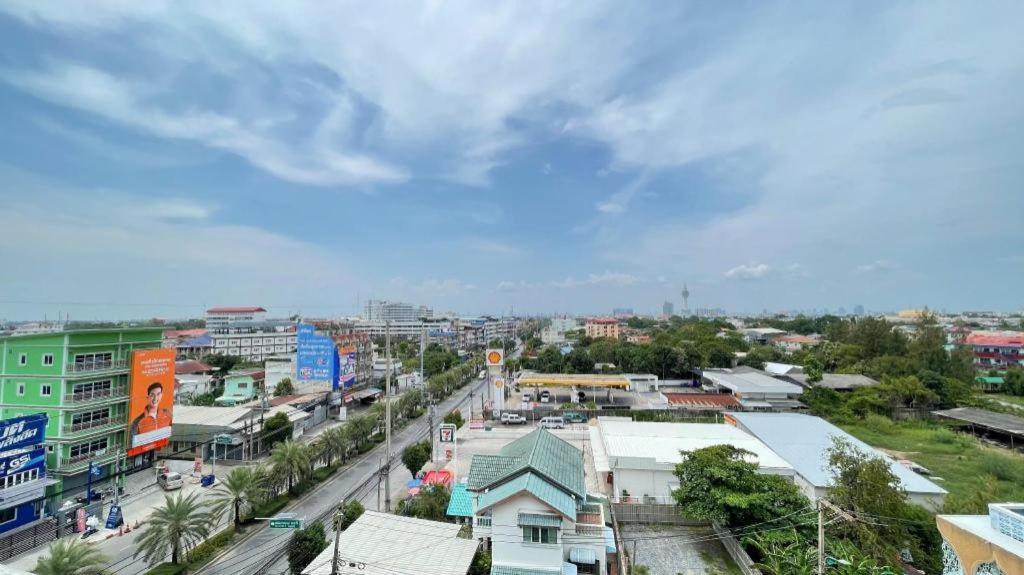 ฺbaan Paknam Hotel Самутпракан Экстерьер фото
