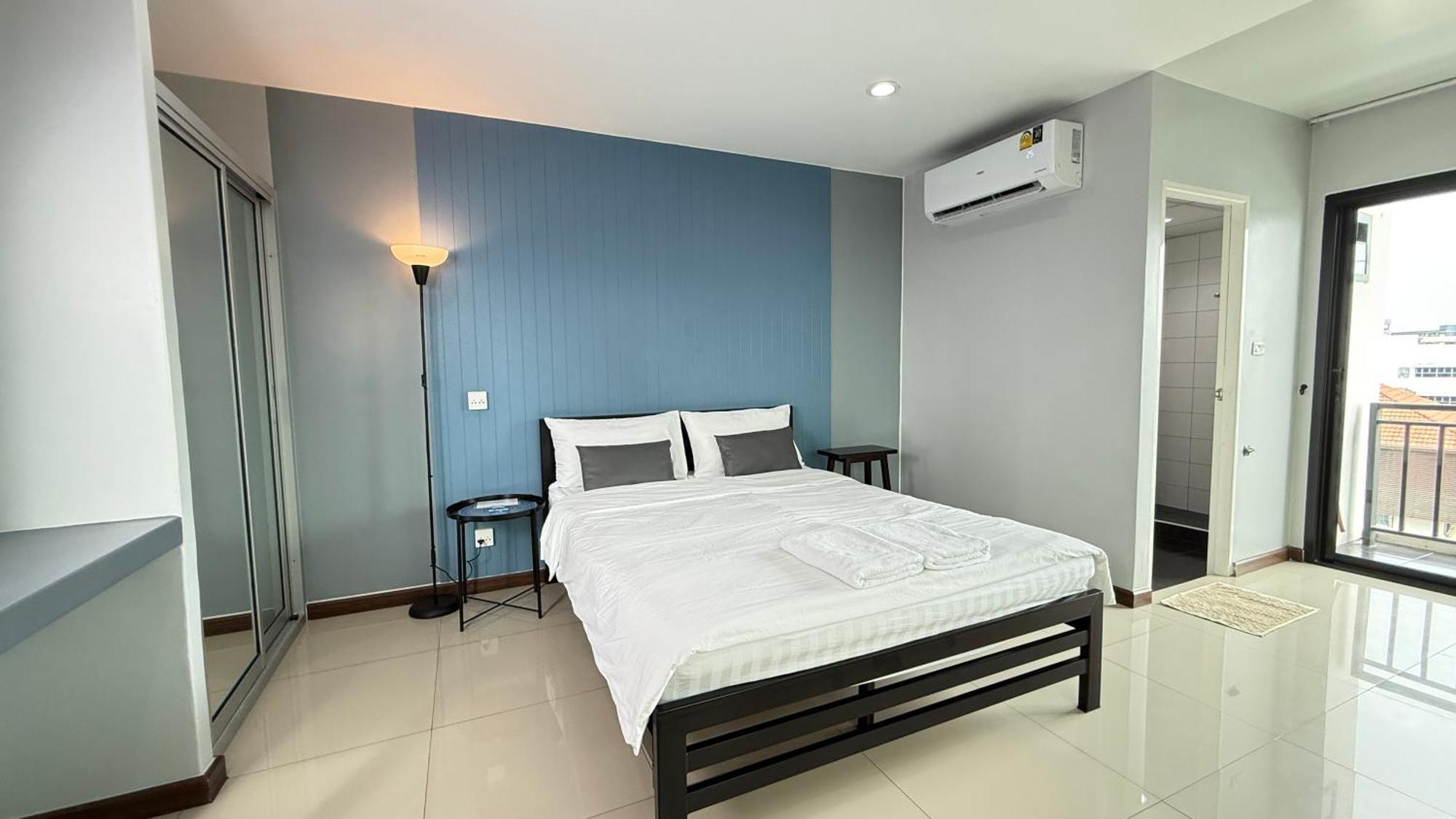 ฺbaan Paknam Hotel Самутпракан Экстерьер фото